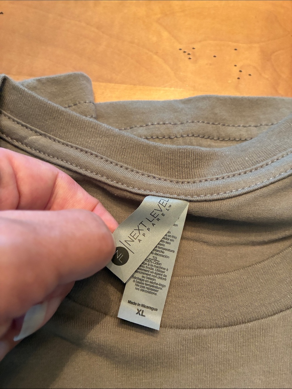 GAP/ARIZONA JEAN CO/NEXT LEVEL APPAREL Excellent Men’s Beige, Green & Olive Tees - Picture 11 of 11